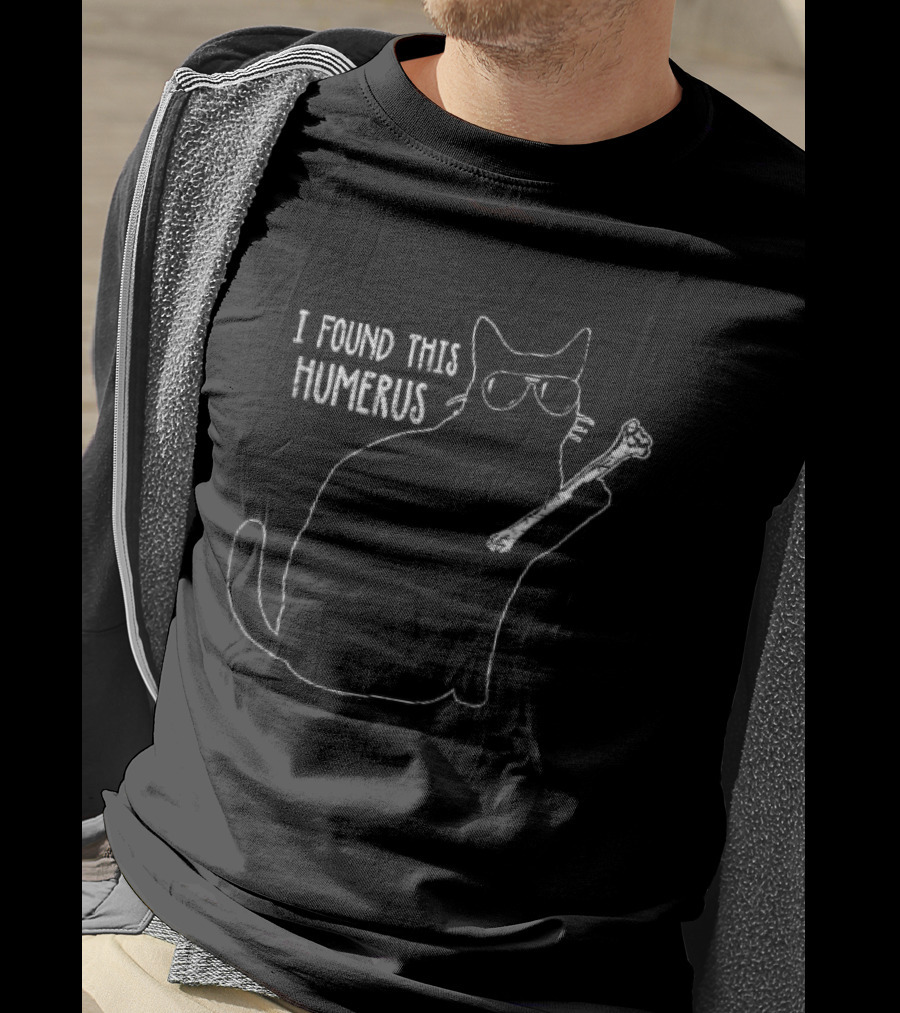 I Found This Humerus Cat Sunglasses Holding Bone Distressed Line T-Shirt