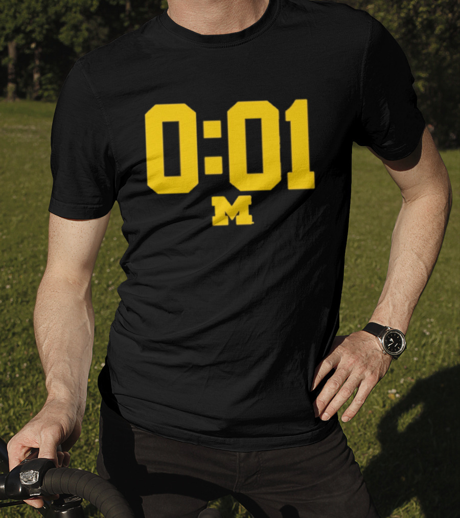 Michigan Wolverines 0.01 Seconds M T-Shirt