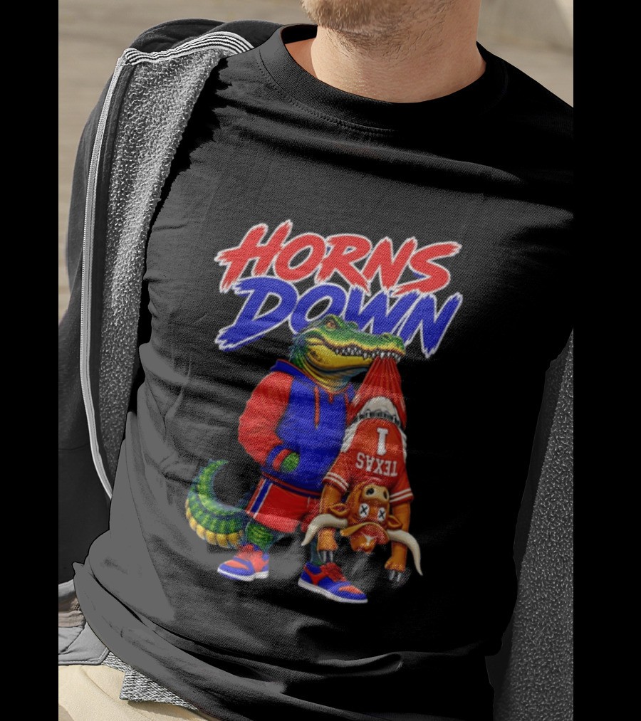 Horns Down Florida Gators Holding Texas Longhorns T-Shirt