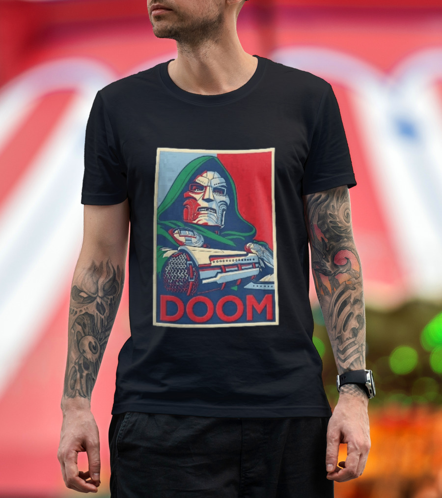 Doom Supervillain Mask Hooded Armored Gauntlets Red Blue T-Shirt