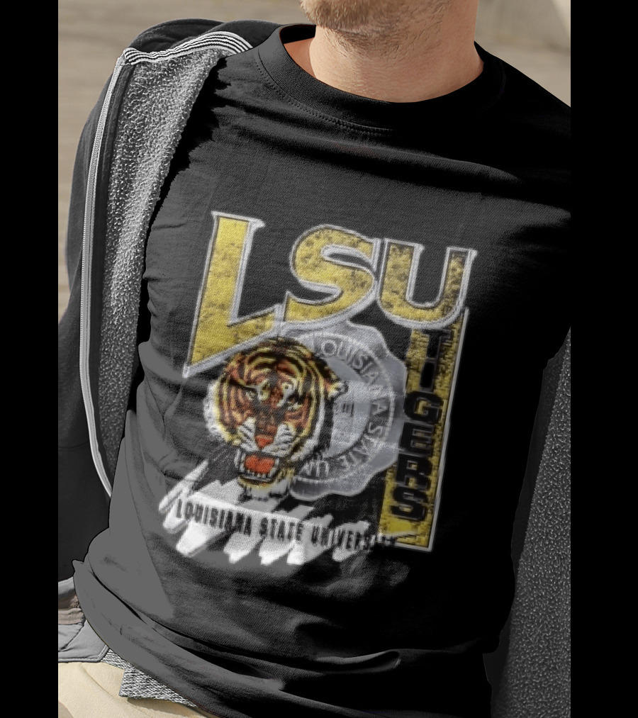 LSU Tigers Louisiana State University Tiger Head Seal Distressed T-Shirt