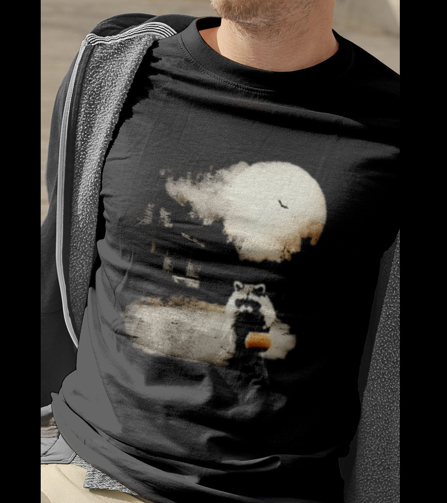 Halloween Spooky Pumpkin Raccoon Full Moon Scene T-Shirt