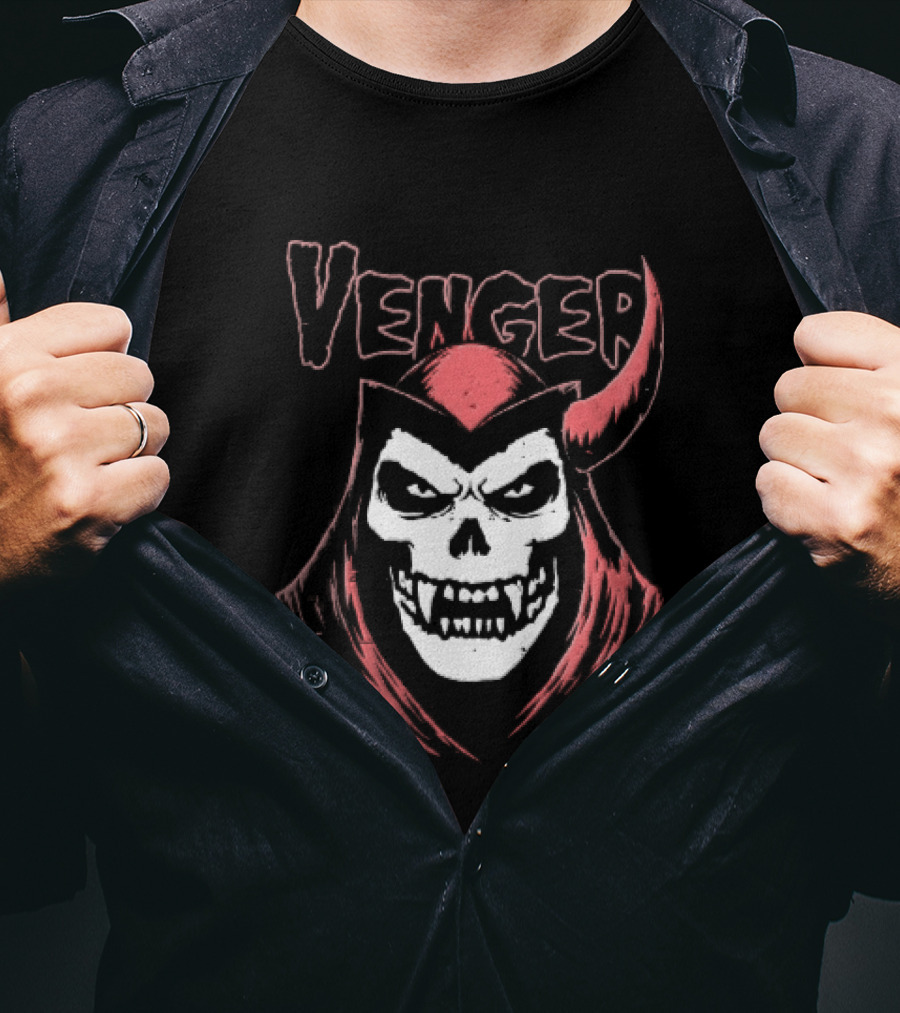 Venger Distressed Red Hooded Skull Face One Horned Demon T-Shirt