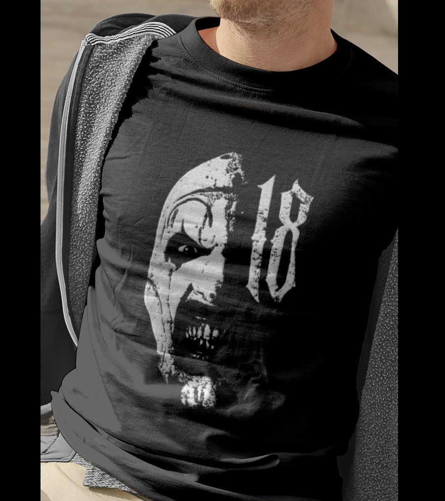 18 Terrifier Clown Distressed Half Face Screaming T-Shirt