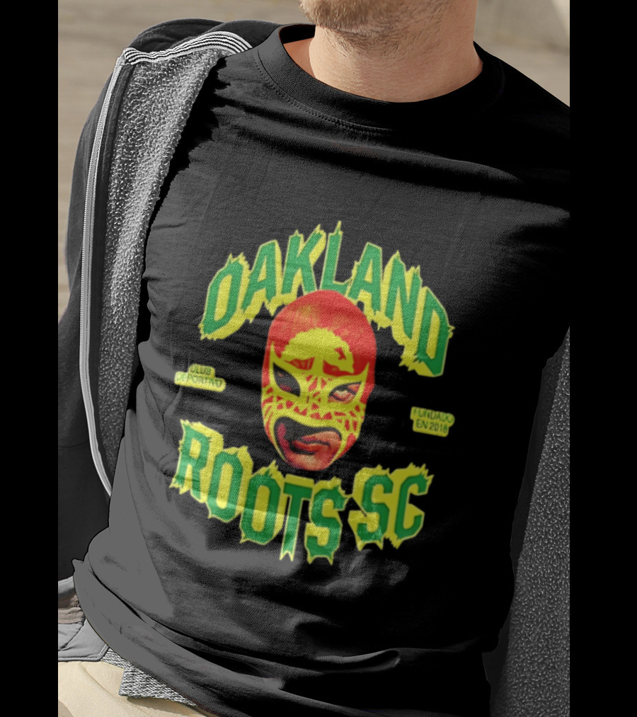 Oakland Roots SC Mucho Punk Máscara Luchador Club Deportivo Fundado En 2018 T-Shirt