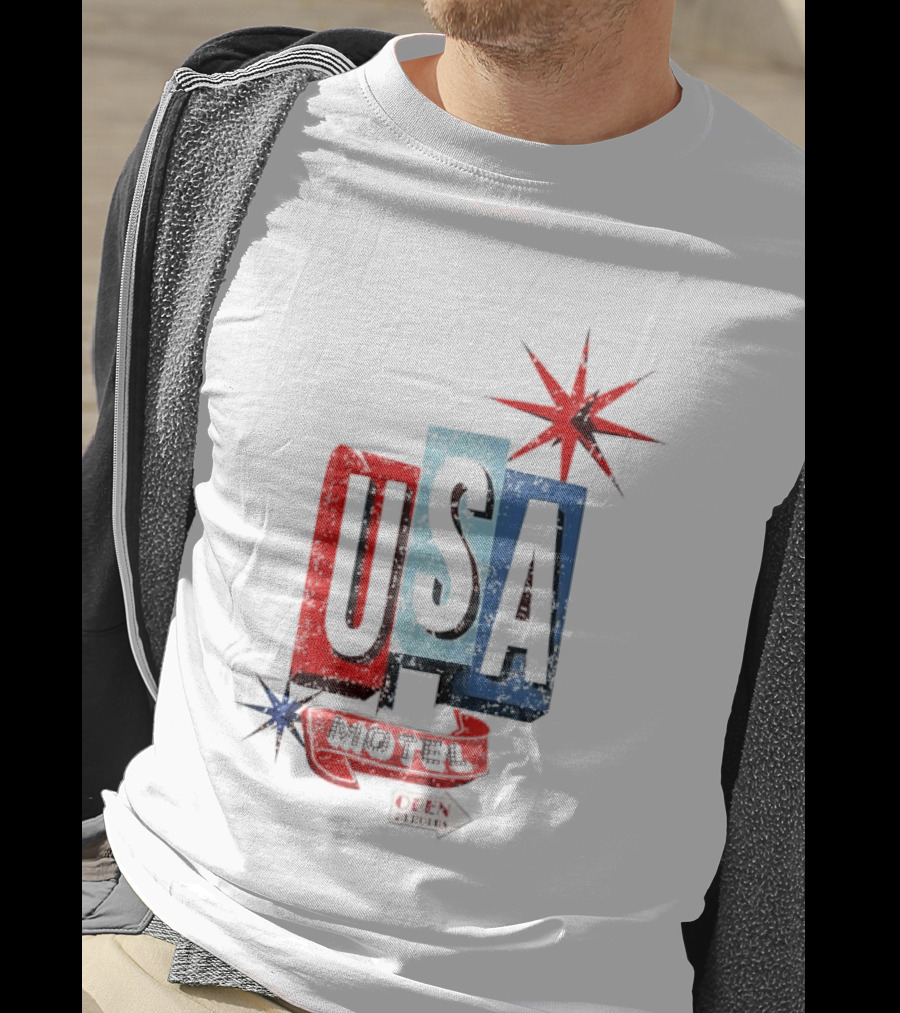USA Motel Open 24 Hours Retro Sign With Stars T-Shirt