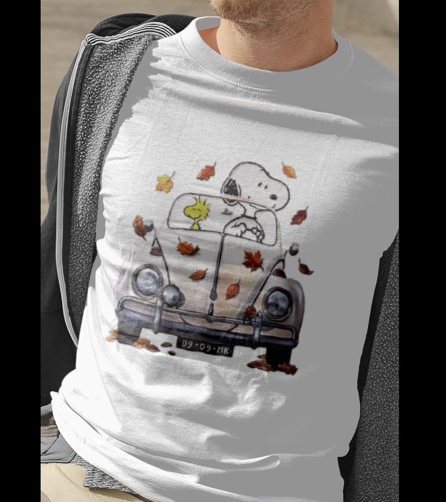 Peanuts Snoopy Woodstock Driving Car Autumn Leaves Watercolor Cartoon 09 Mk T-Shirt