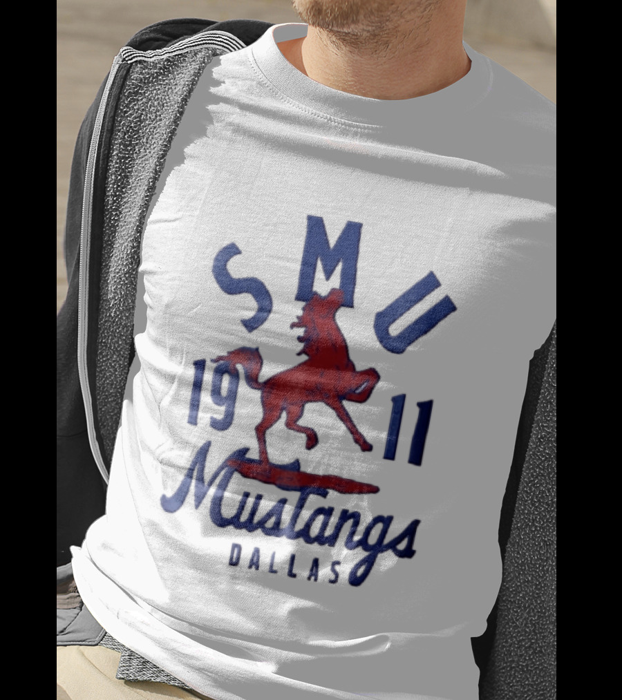 SMU Mustangs Dallas 1911 Red Rearing Horse T-Shirt