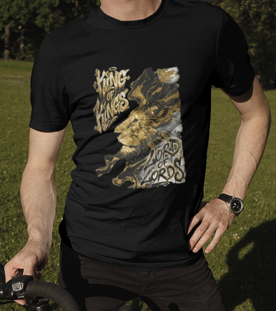 King Of Kings Lord Of Lords Golden Lion Swirling Mane T-Shirt