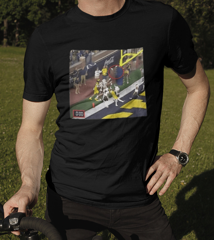 Michigan Wolverines NCAA Football Endzone Goalpost Red Circles 0:00 Photo T-Shirt