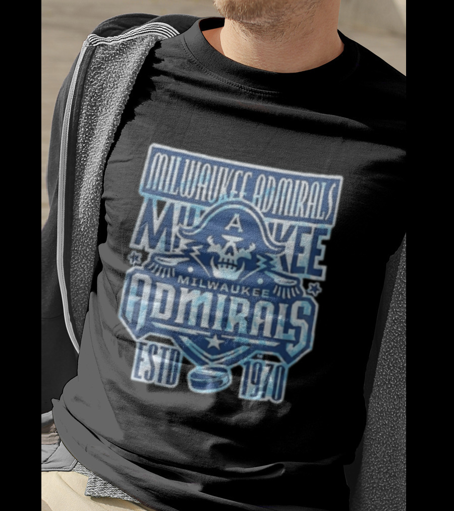 Milwaukee Admirals Estd 1970 Skull Hockey Puck Distressed Navy Blue T-Shirt