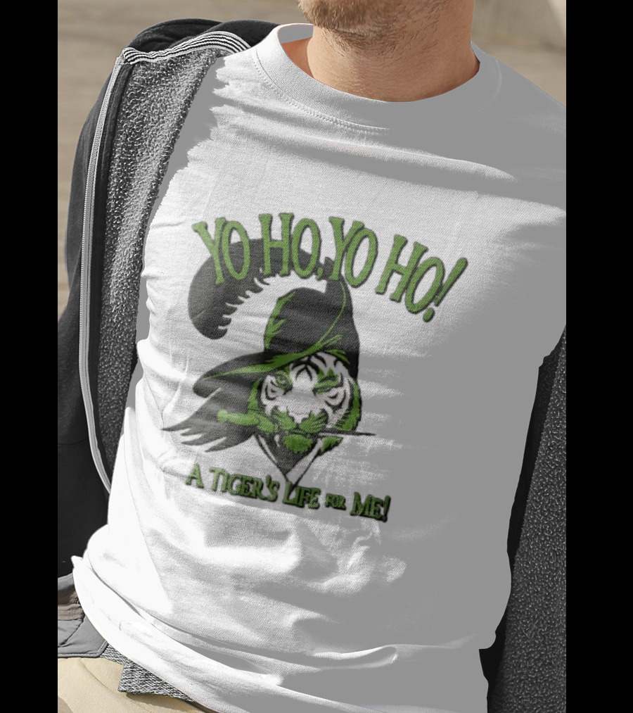 Yo Ho Yo Ho Pirate Tiger Winking Dagger A Tiger's Life For Me T-Shirt