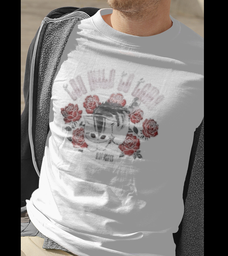Mofusand Distressed Striped Kitten Surrounded By Red Roses Too Wild To Tame T-Shirt