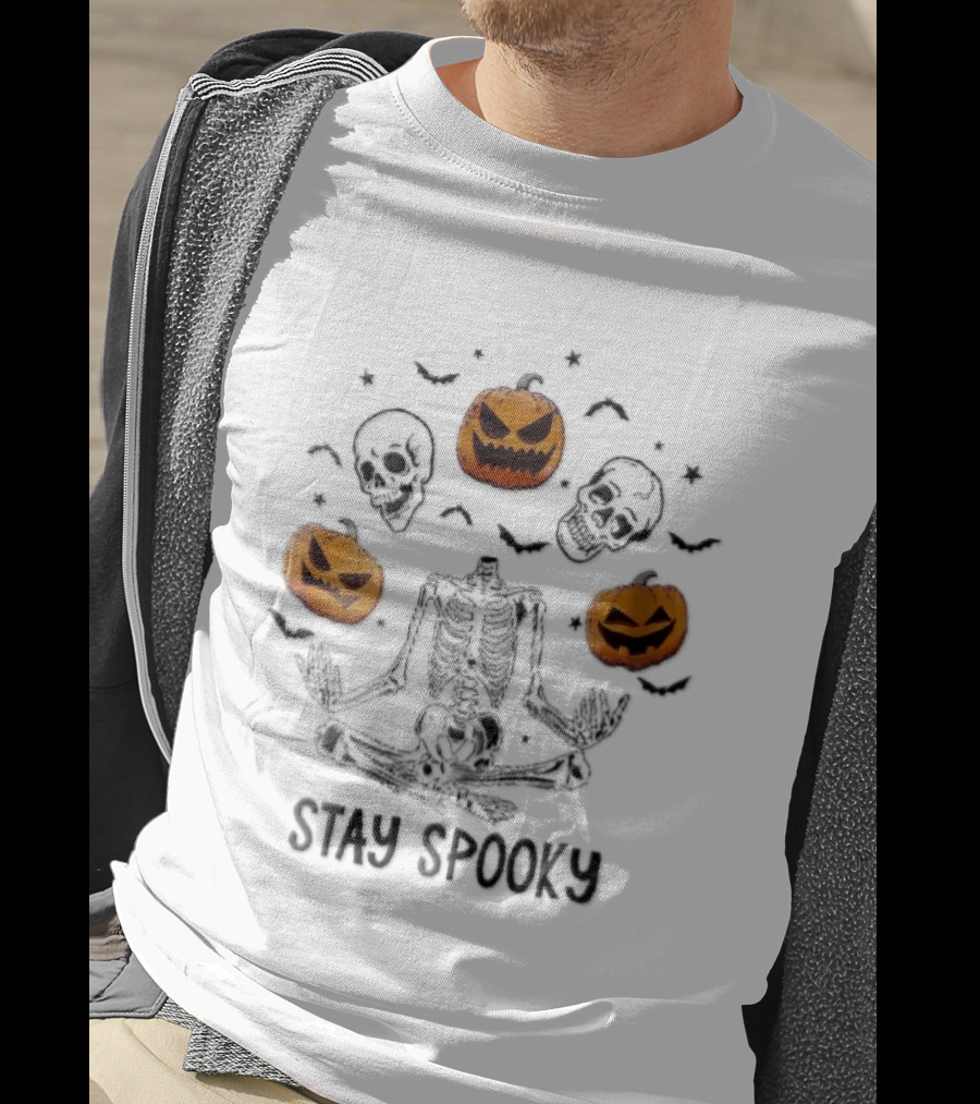 Stay Spooky Headless Skeleton Meditating Floating Skulls Pumpkins Bats Halloween T-Shirt