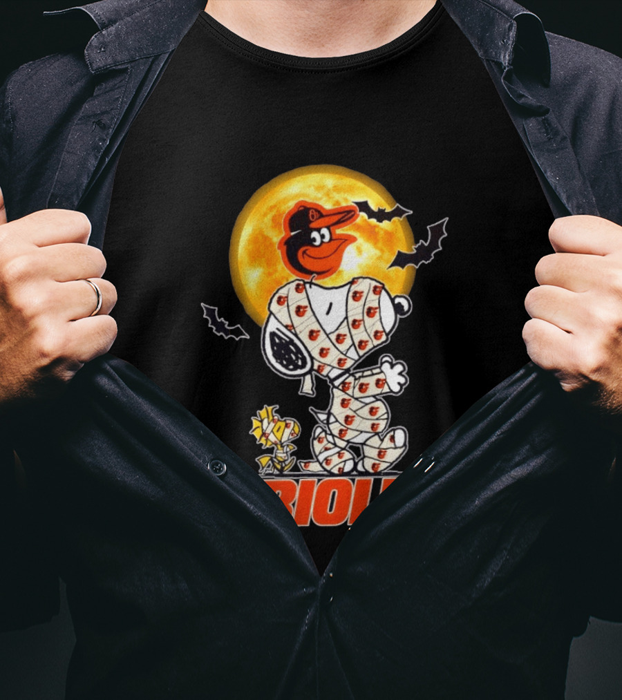 Baltimore Orioles Halloween Snoopy Woodstock Mummy Cosplay Moon Bats T-Shirt