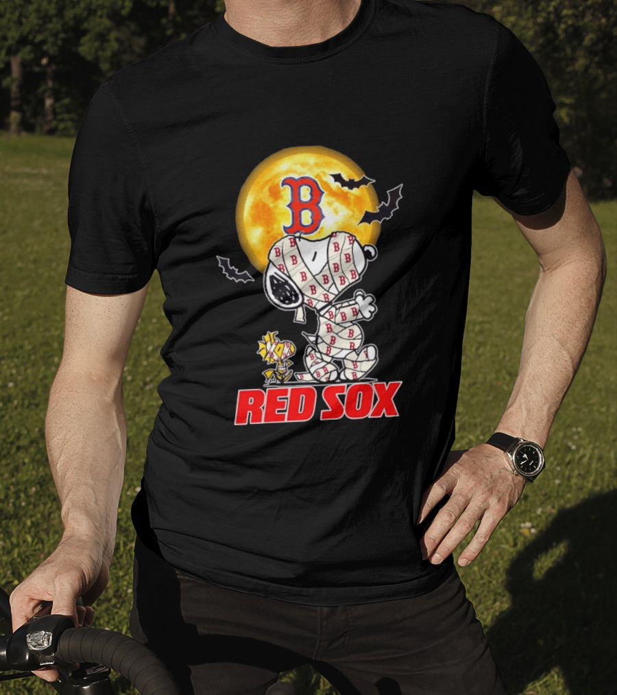 Boston Red Sox Halloween Snoopy Woodstock Mummy Cosplay Moon Bats T-Shirt