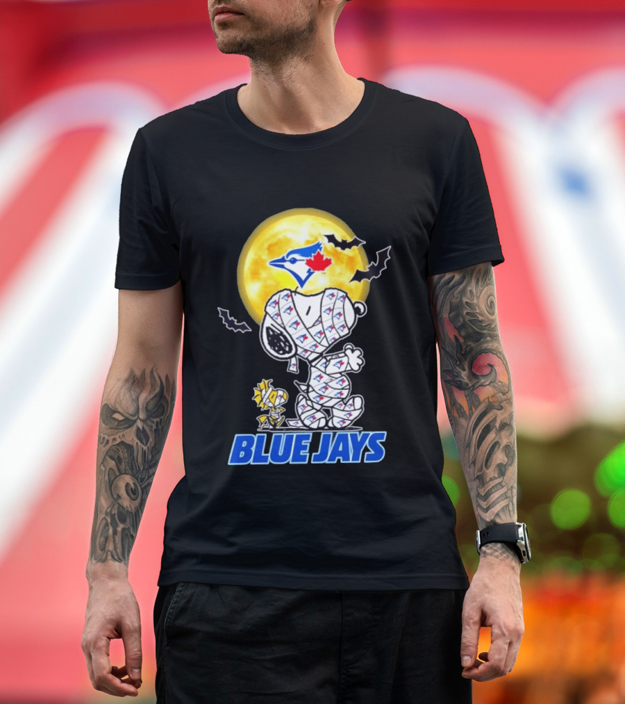 Toronto Blue Jays Halloween Snoopy Woodstock Mummy Cosplay Full Moon Bats T-Shirt