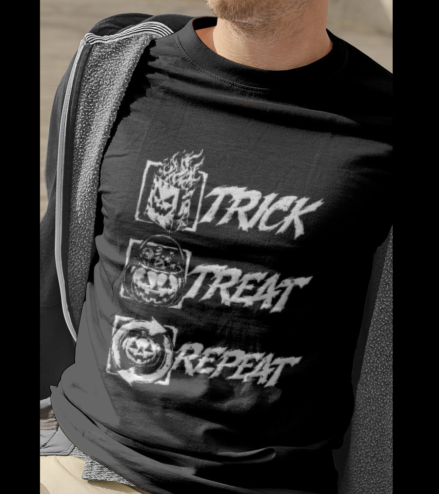 Trick Treat Repeat Flaming Bag Candy Bucket Pumpkin Motif T-Shirt