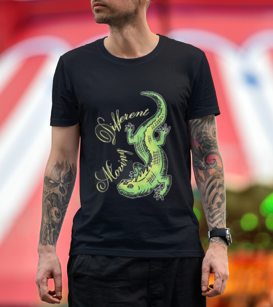 Different Moving Green Lizard Iguana Line Sketch T-Shirt