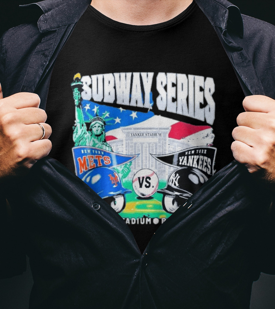 Subway Series Yankee Stadium Bronx NY Mets Yankees Statue Of Liberty T-Shirt