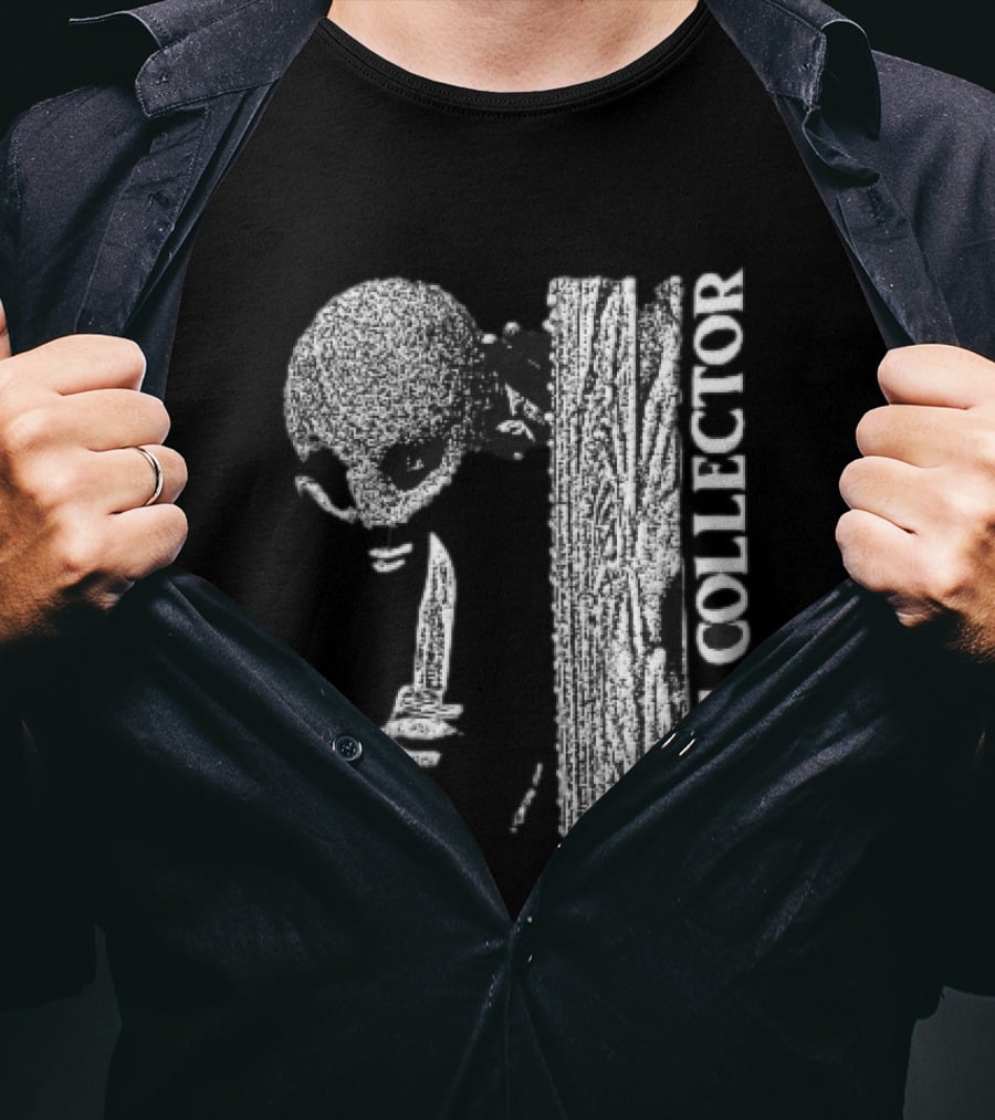 The Collector Masked Figure Knife Wooden Door Peeking Halftone T-Shirt