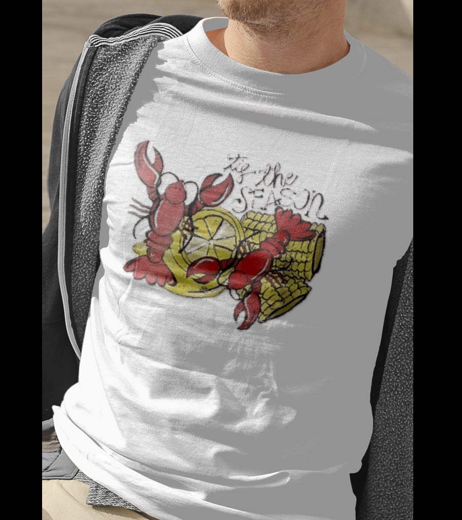 Tis The Season Distressed Cartoon Crawfish Lemon Corn Cob Fun T-Shirt