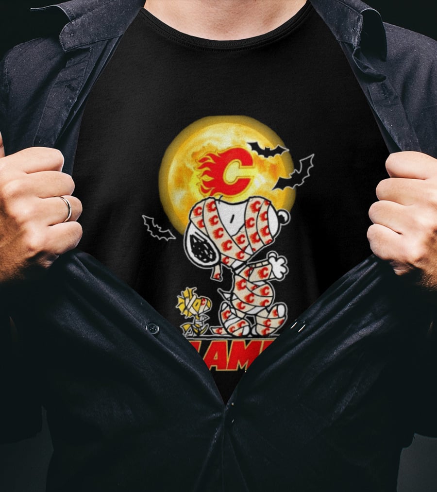 Flames Halloween Snoopy Woodstock Mummy Cosplay Calgary C Bat Moon T-Shirt