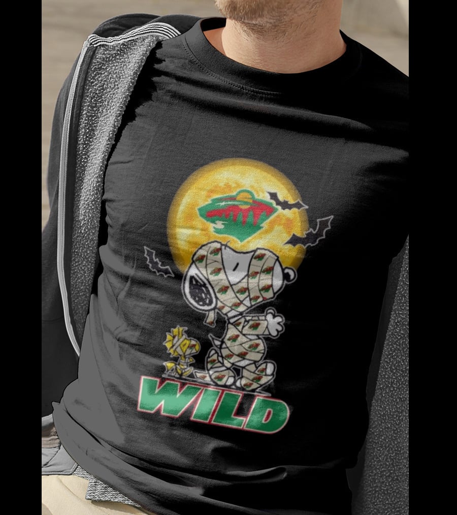 Minnesota Wild Snoopy Woodstock Mummy Halloween Moon Bats T-Shirt