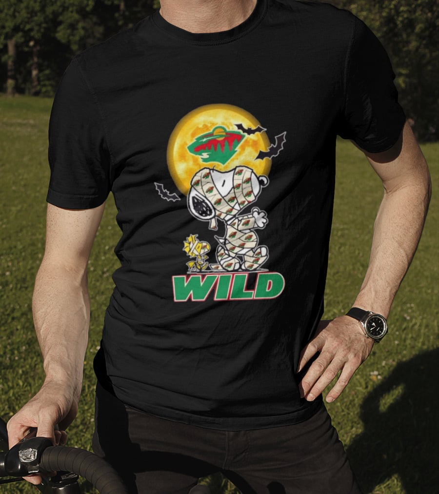 Minnesota Wild Snoopy Woodstock Mummy Halloween Moon Bats T-Shirt