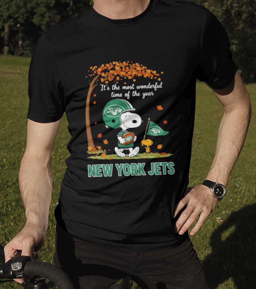 It's The Most Wonderful Time Of The Year Snoopy And Woodstock New York Jets Celebration T-Shirt