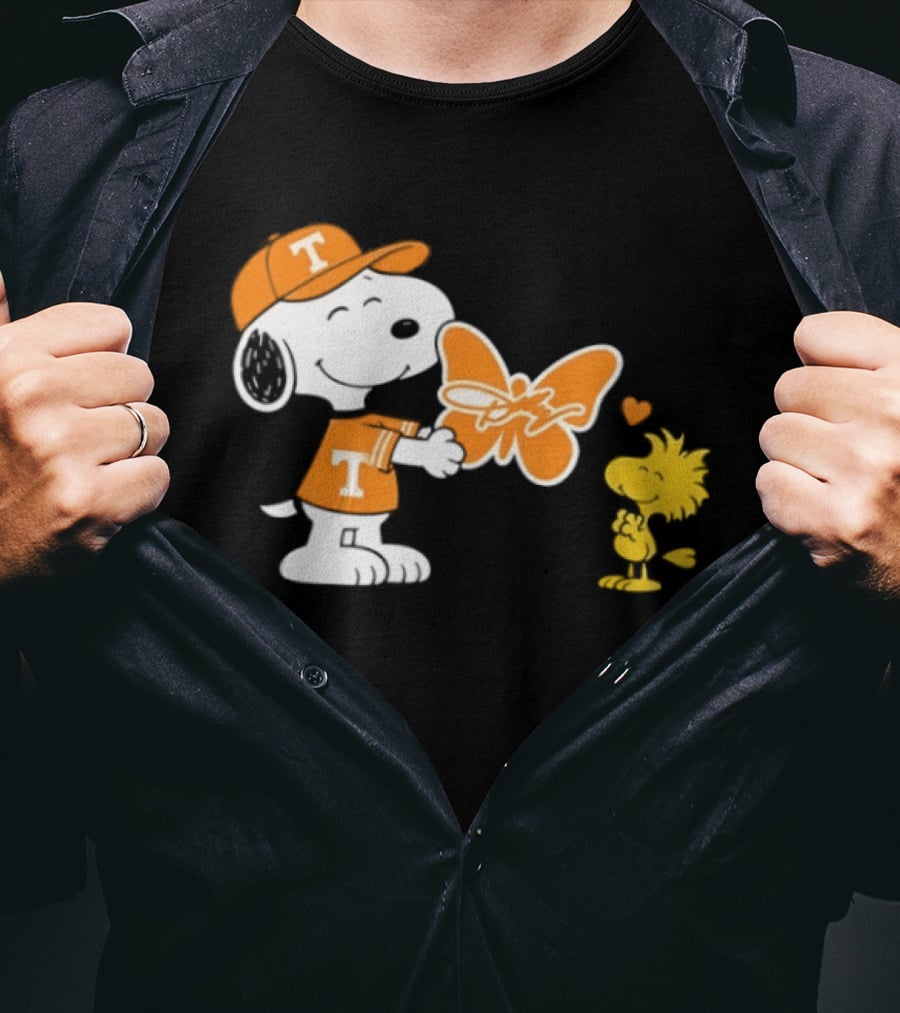 Snoopy Tennessee Volunteers Dolly Parton Woodstock Butterfly T-Shirt