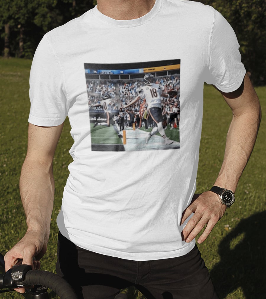Chicago Bears Caleb Williams Rome Odunze Players Photo NFL Football Action T-Shirt
