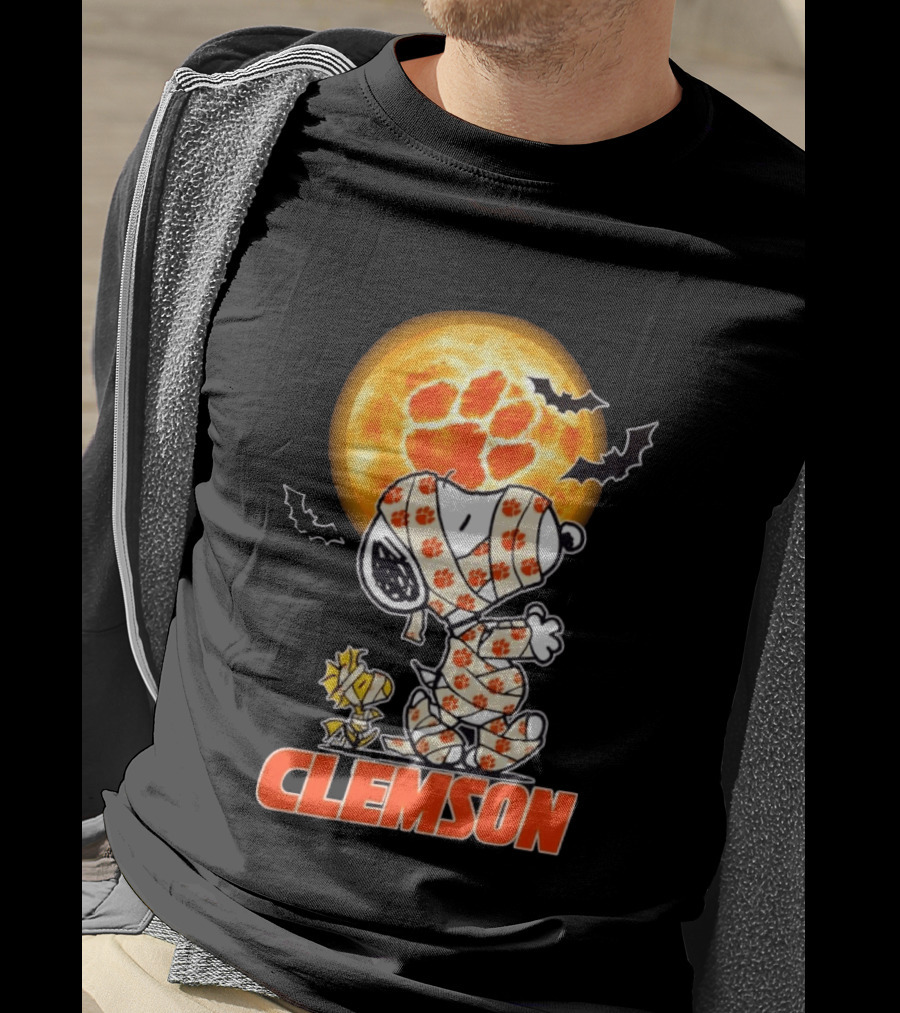 Clemson Tigers Snoopy Woodstock Mummy Halloween Moon Bats T-Shirt
