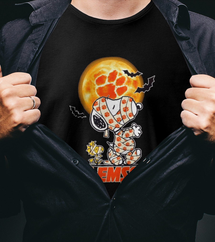 Clemson Tigers Snoopy Woodstock Mummy Halloween Moon Bats T-Shirt