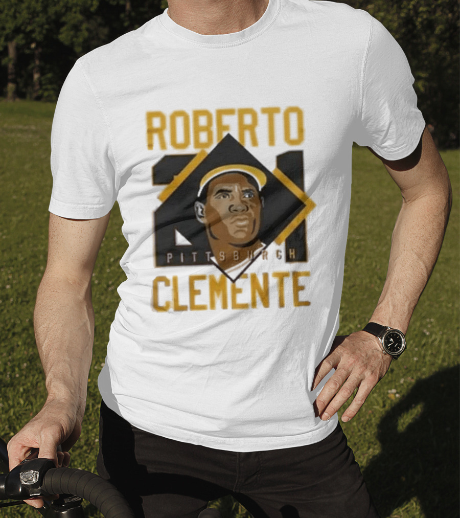 Roberto Clemente 21 Pittsburgh Pirates Iconic Baseball Legend T-Shirt