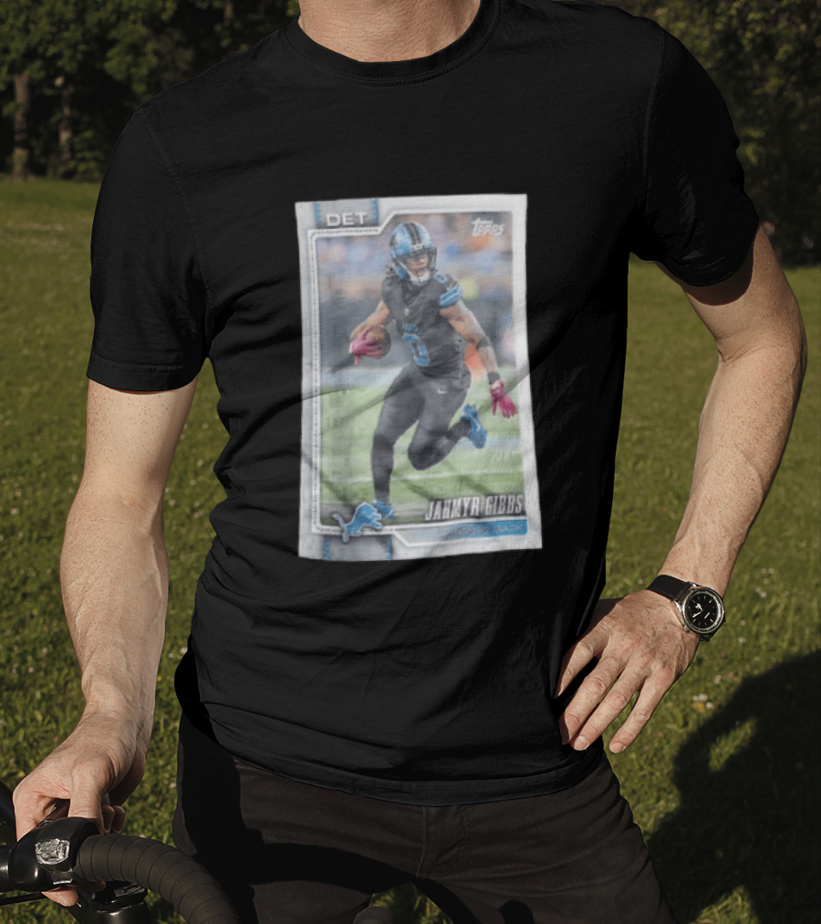 DET 2026 Topps Jahmyr Gibbs Detroit Lions Running Back T-Shirt