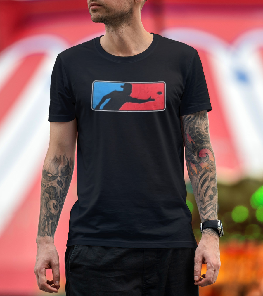 Distressed Red Blue Disc Golf Throwing Silhouette Sports Ultimate T-Shirt
