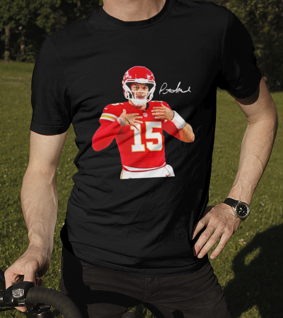 Patrick Mahomes Kansas City Chiefs Number 15 Autograph NFL Quarterback T-Shirt
