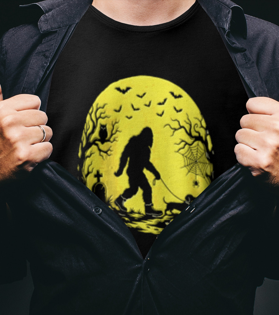 Bigfoot Walking Dachshund Under Full Moon Halloween Night T-Shirt
