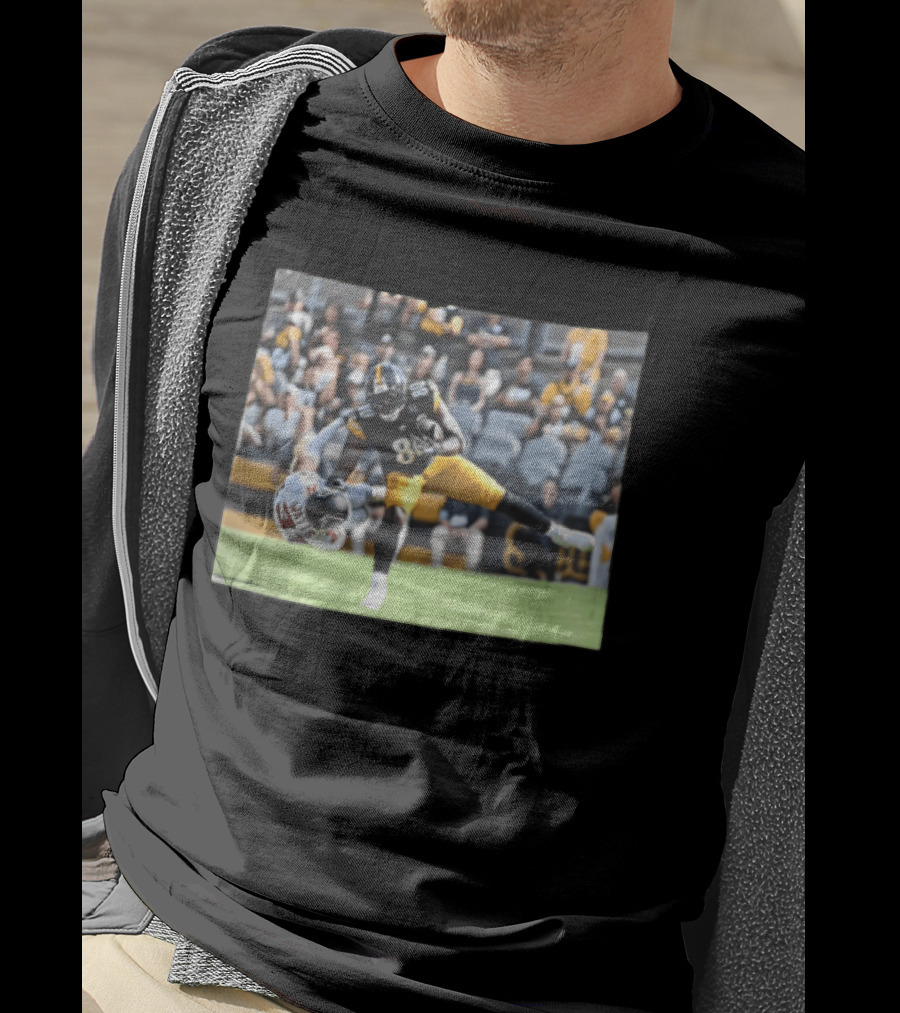 Pittsburgh Steelers Football Player Hurdling Defender Action Photo T-Shirt