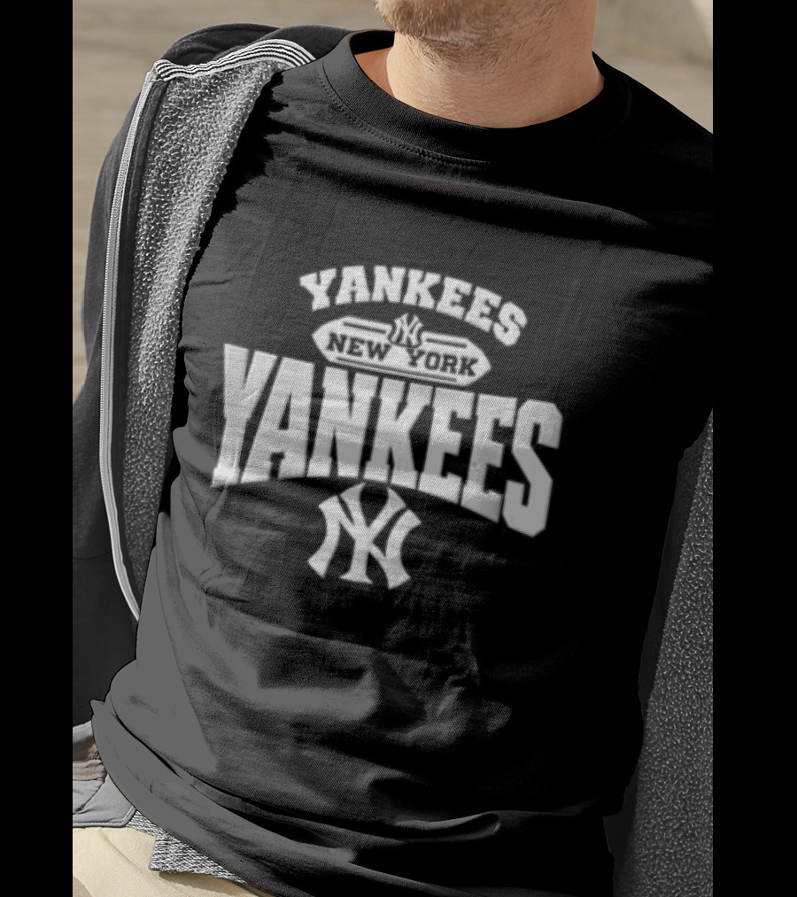 New York Yankees Yankees NY Interlocking MLB Banner T-Shirt