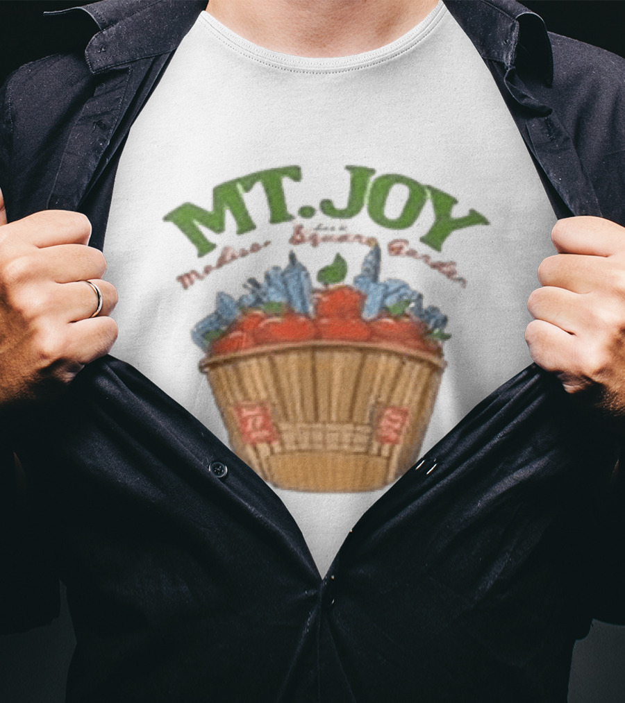 Mt Joy Farm Fresh Apples Basket Orchard T-Shirt