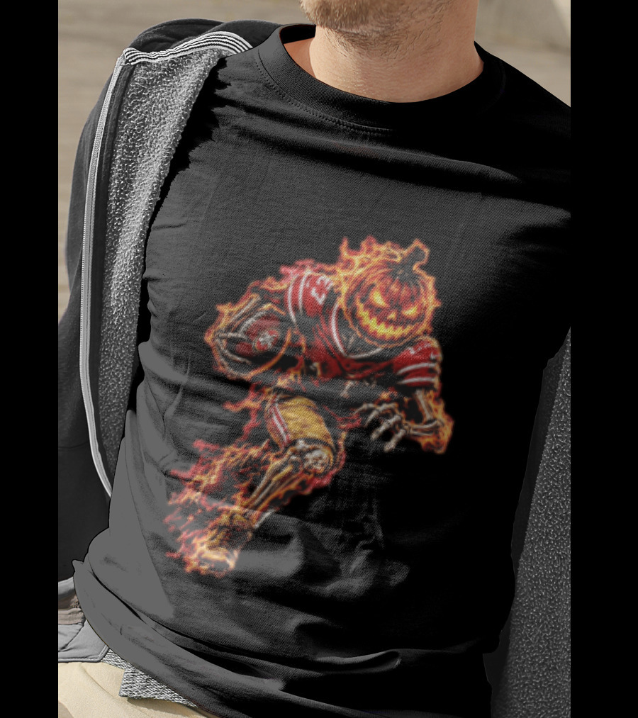 San Francisco 49ers Halloween Fiery Pumpkin Head Skeleton Football Player T-Shirt