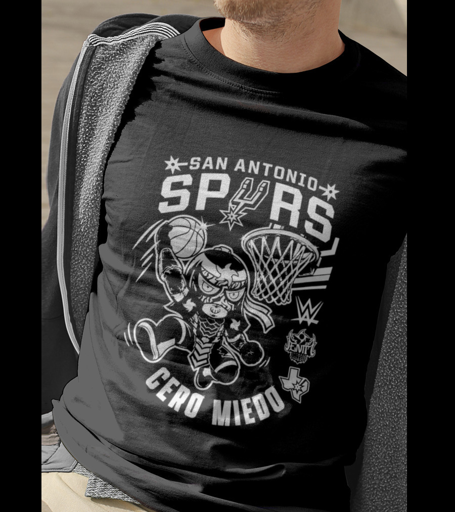 San Antonio Spurs Cero Miedo WWE Basketball 2026 Penta T-Shirt