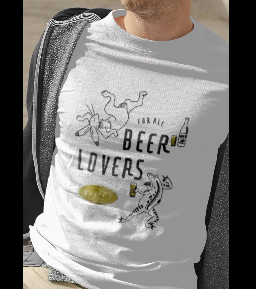For All Beer Lovers Kanpai Choju Giga Dancing Rabbit Frog Kanpai Cheers T-Shirt
