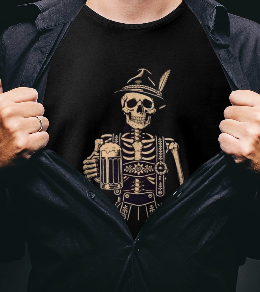 Oktoberfest Skeleton In Lederhosen With Beer And Bavarian Hat T-Shirt