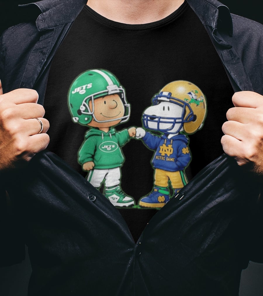 Charlie Brown Jets Snoopy Notre Dame Fist Bump T-Shirt