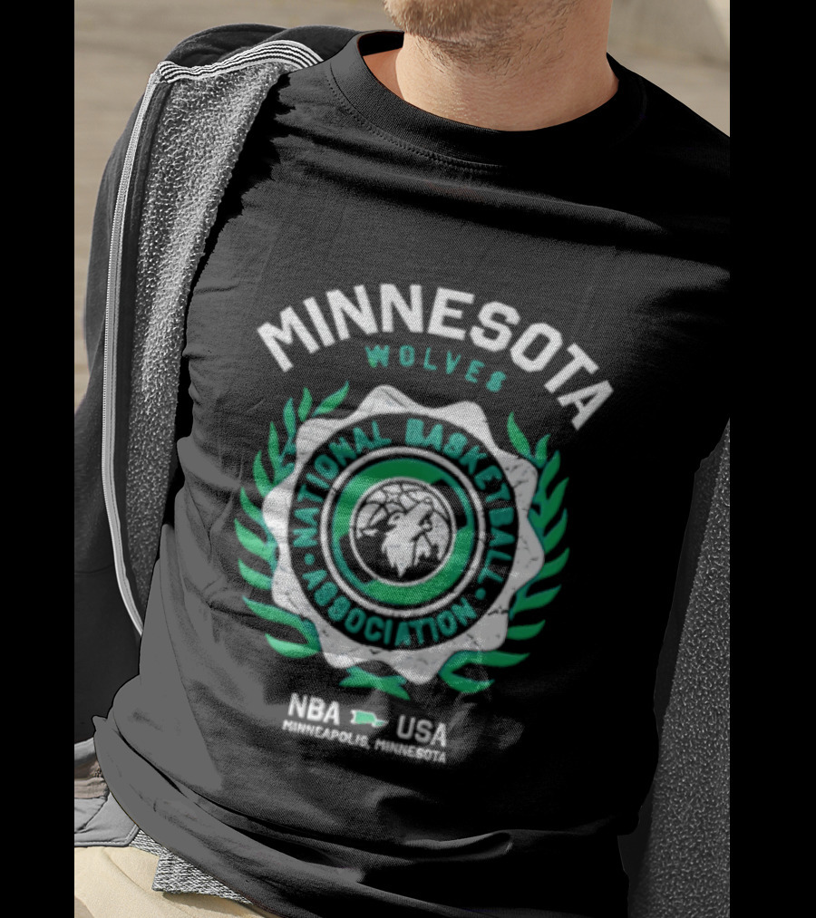 Minnesota Wolves NBA National Basketball Association Howling Wolf Circular Laurel Wreath T-Shirt
