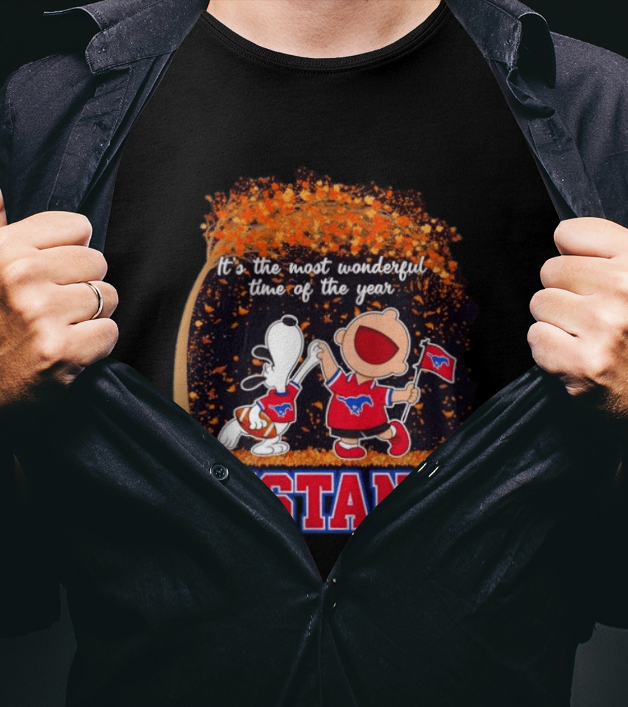 Snoopy And Charlie Brown Dancing SMU Mustangs It's The Most Wonderful Time Of The Year T-Shirt