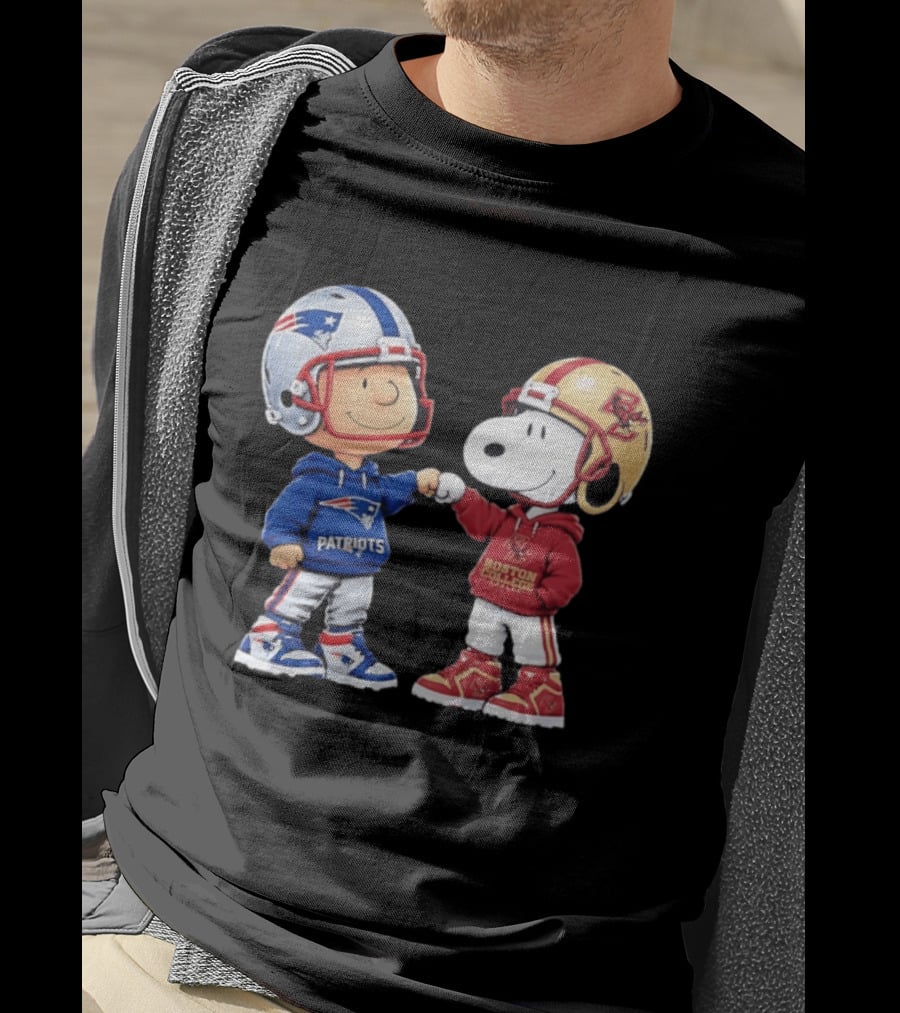 Snoopy Charlie Brown Patriots Boston College Eagles Fist Bump T-Shirt
